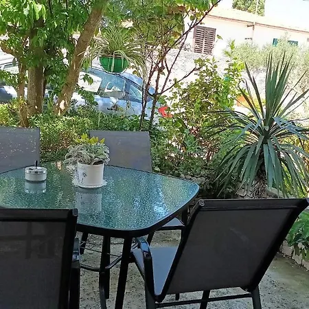 Dimic Lejlighed Supetar